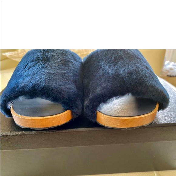 ‼️ SOLD ‼️ New - Fur Lambskin CC Mules Sandals - Picture 8 of 12
